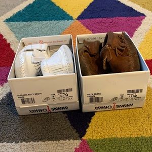 infants minntonka moccasins bundle size 4